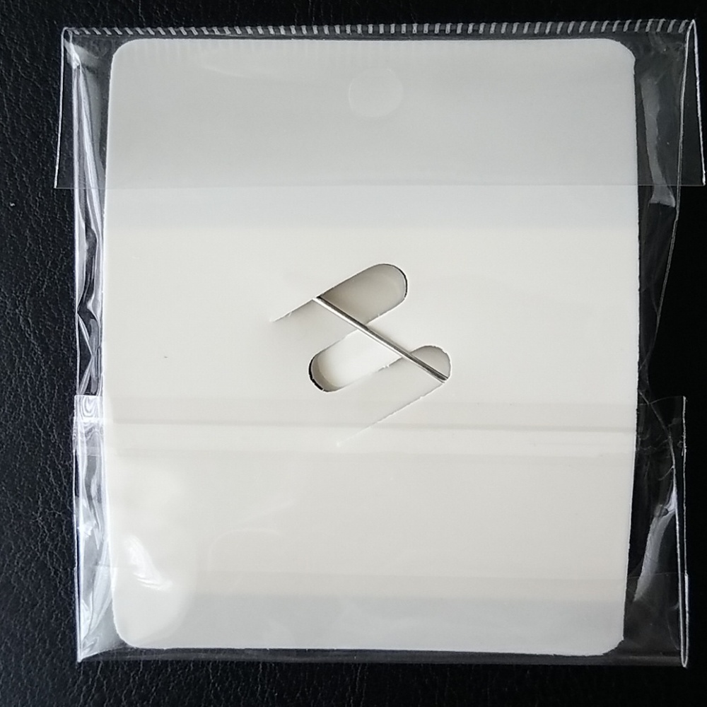 Fleur de Lis pin - Picture 2 of 3
